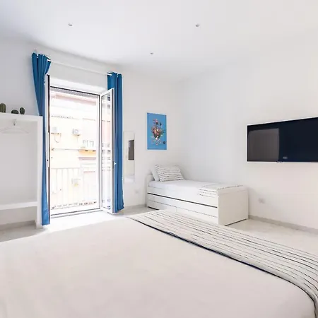 White&Blue Apartment At Sanita By Wonderful Italy Naples Exterior photo